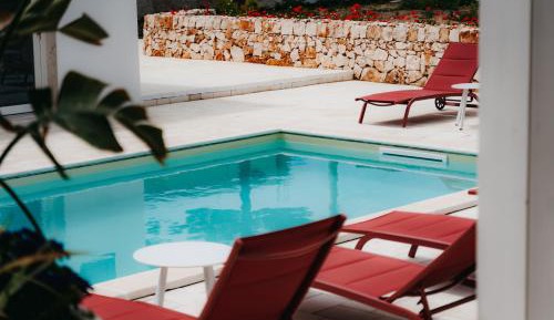 Junior Suite with Pool View