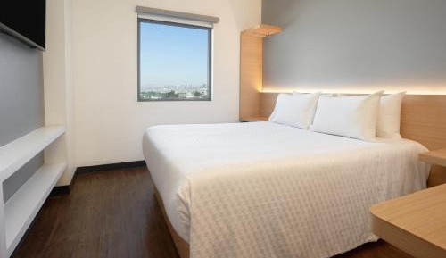 Superior Room, 1 Queen