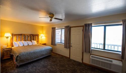 King Room with View - Non-Smoking