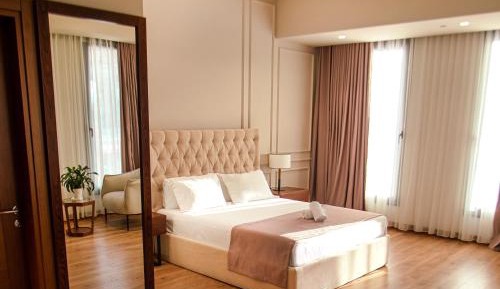 Deluxe Double Room with Castle View