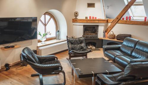 Apartment - Split Level