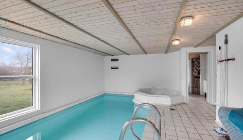 Six-Bedroom Holiday Home