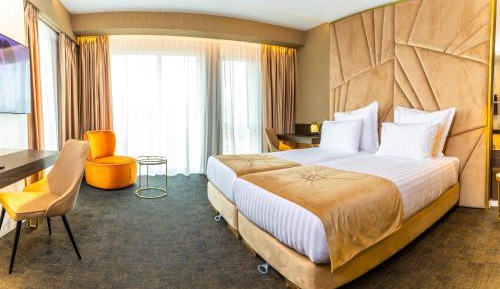 Twin Room with Balcony