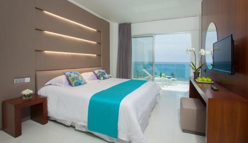 Junior Suite with Front Sea View