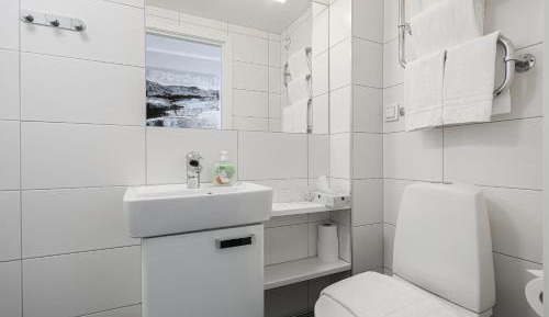 Compact Room (55 in bed)