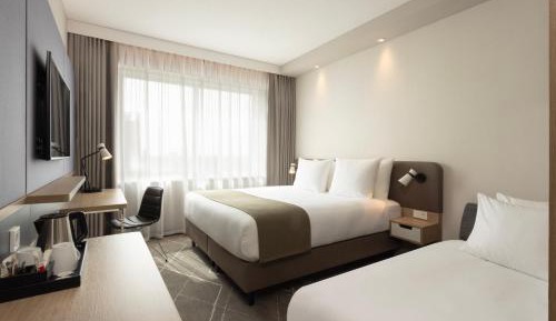 Standard King Room with Sofa Bed - High Floor