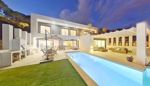 Villa with Private Pool