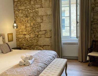 Deluxe King Suite