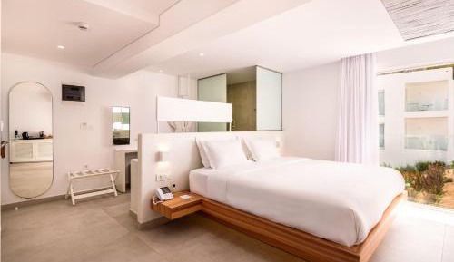 Suite with Spa Bath