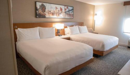 Standard Guest Room with Two Queen Beds