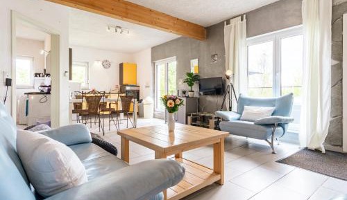 Luxury One-Bedroom Apartment