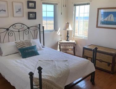 Queen Suite with Sea View