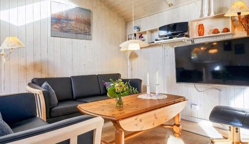 Four-Bedroom Holiday Home