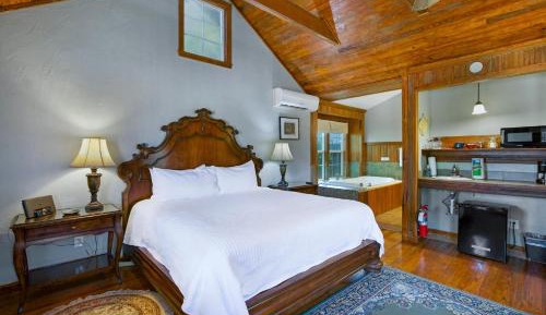 One-Bedroom Holiday Home