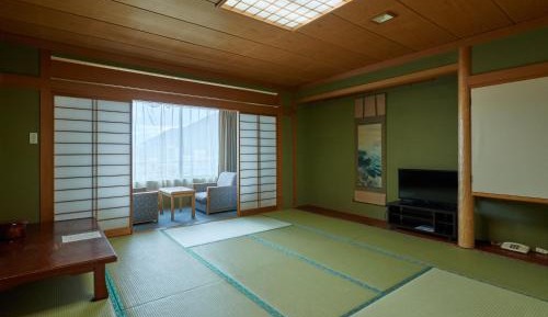 Japanese-Style Room - Up to 3 guests - Non-Smoking