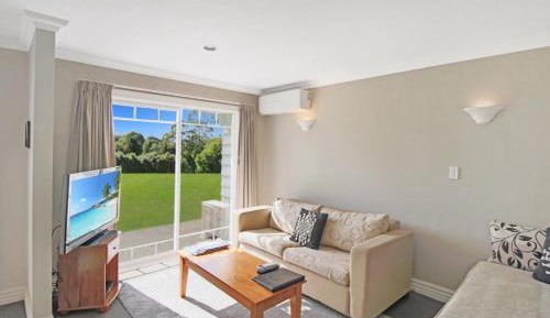 One-Bedroom Family Suite