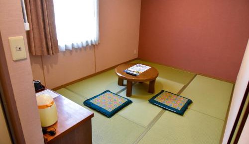 Japanese-Style Room