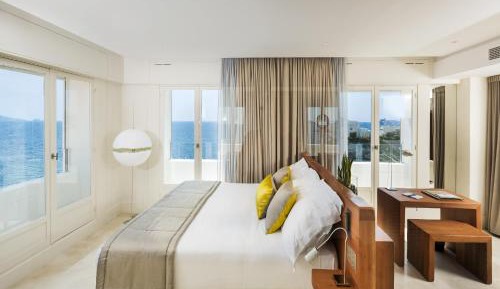 Suite with Sea View