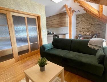 Apartment with Lake View