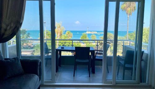 Family Room with Sea View
