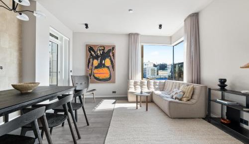 Deluxe Apartment