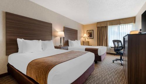 Queen Room with Two Queen Beds - Non-Smoking