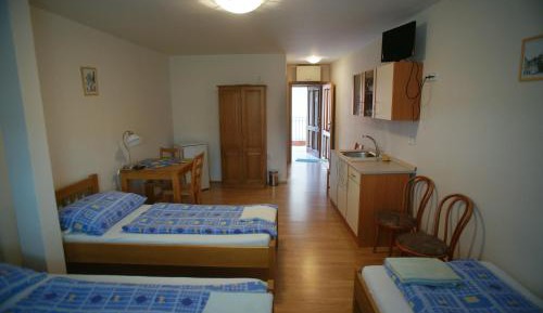 Economy Quadruple Room