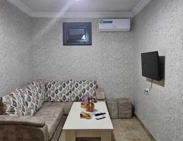 Deluxe Double Room (2 Adults + 1 Child)