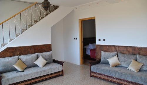 Double or Twin Room with Mountain View