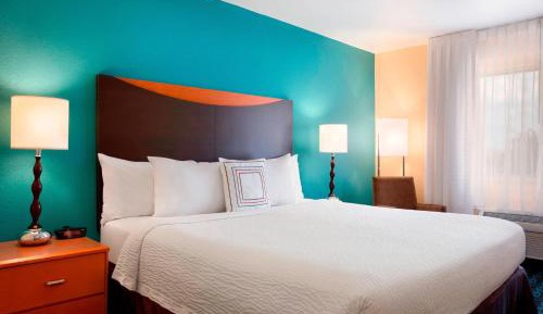 1 King Bed