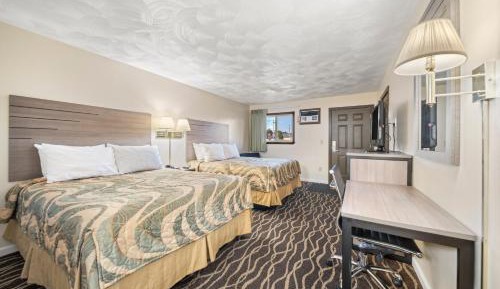 Queen Room with Two Queen Beds
