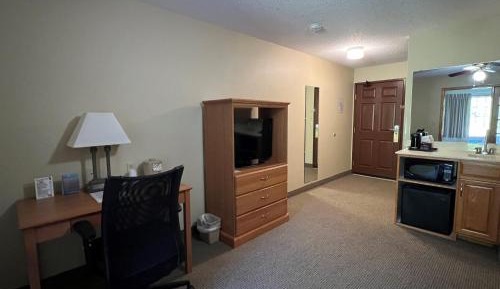 One-Bedroom King Suite