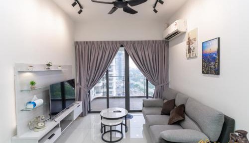 Two-Bedroom Apartment with City View