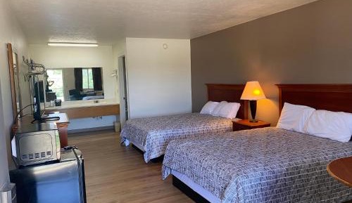 Standard Queen Room
