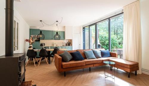 Three-Bedroom Holiday Home 