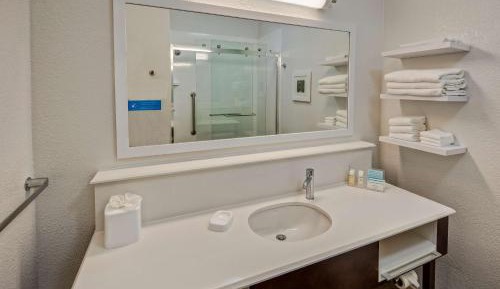Double Room-First Floor - Nonsmoking 