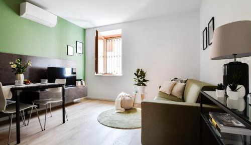 Studio with Sofa Bed