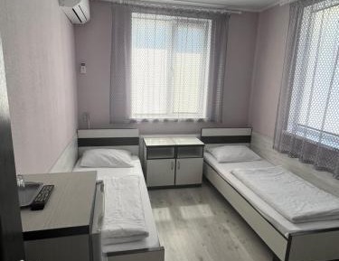 Twin Room with Shower