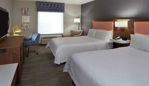 Room with Two Queen Beds - Non-Smoking