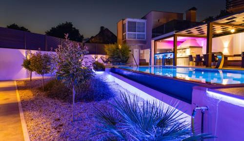 One-Bedroom Villa