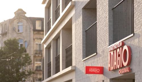 Studio with One Double Bed
