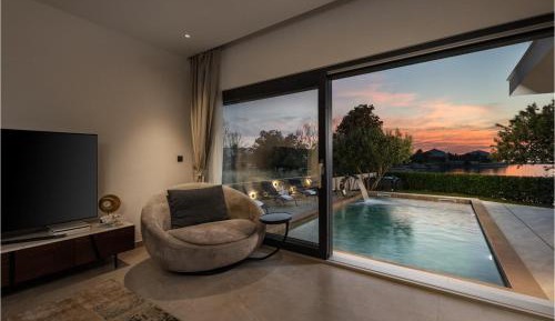 Four-Bedroom Holiday Home