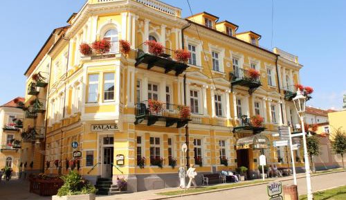 Double Room with Balcony and Treatment Package 