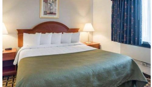 King Room - Accessible/Non-Smoking