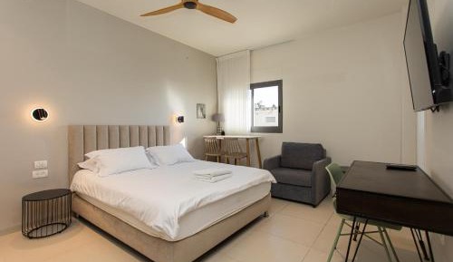 Studio Apartment with Sea View