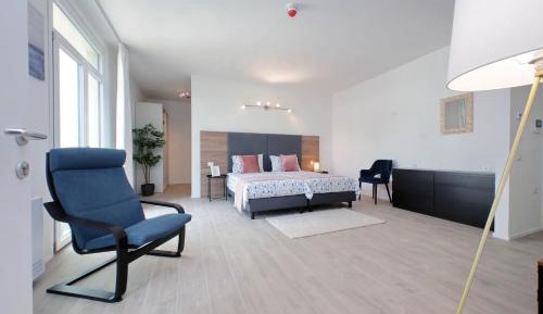 Large Double Room