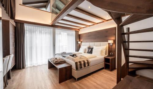 King Room with Balcony