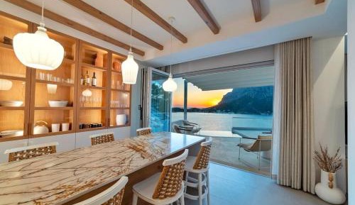 One-Bedroom Villa