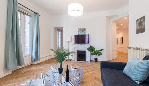 Superior Apartment