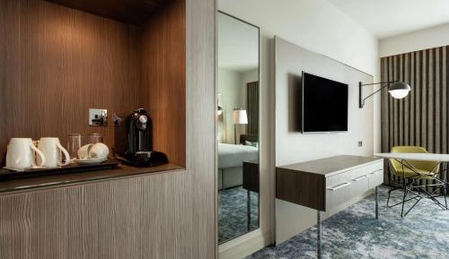 King Guest Room